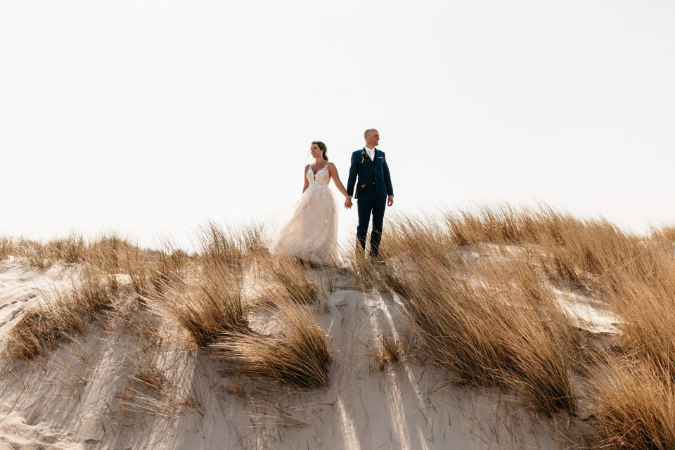 Brautkleid Strand | Das Traumkleid für deine Strandhochzeit