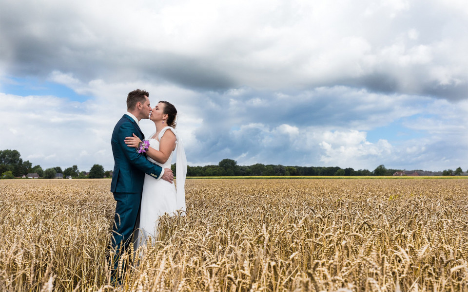 trouwfotografie in het veld
