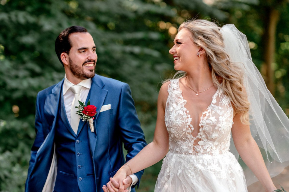 Trouwfotograaf By Noesha Photography details