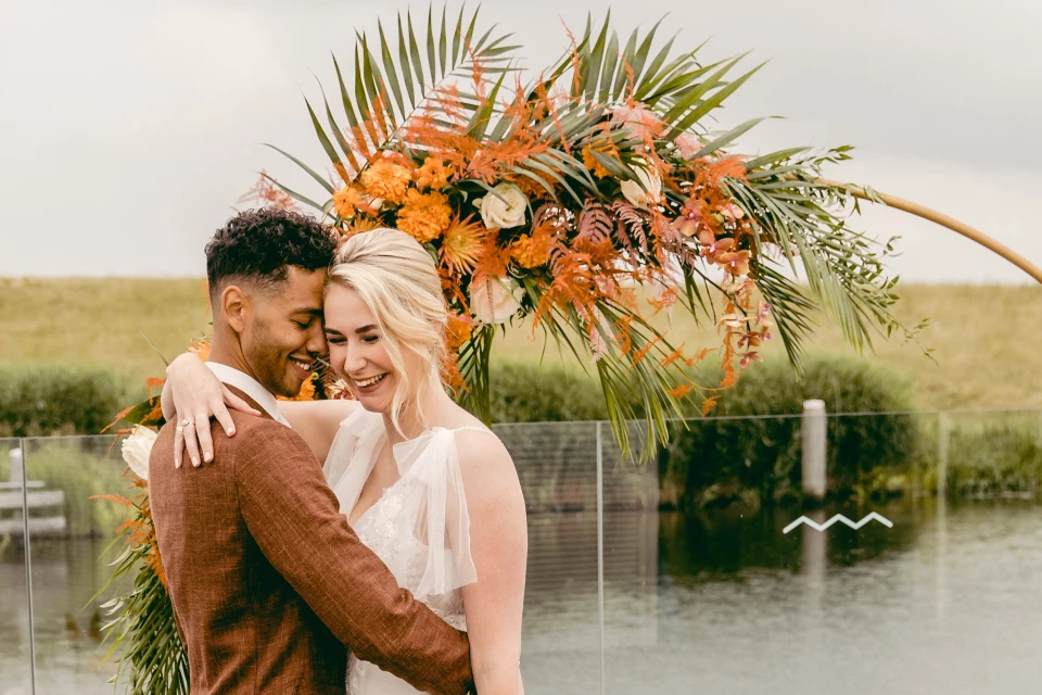 10 Gründe, warum du nicht beim Hochzeitsfotografen sparen solltest