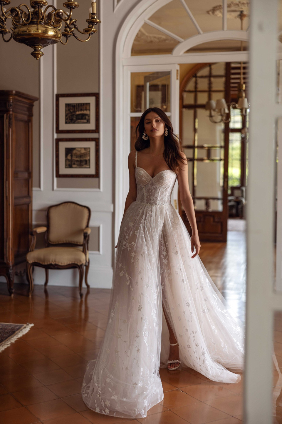 Trouwjurk van Unique Bridal overzicht