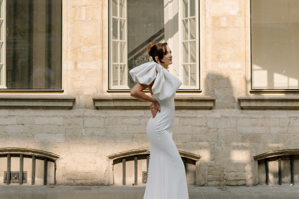 Trouwjurk passen bij BERGISCH BRIDAL