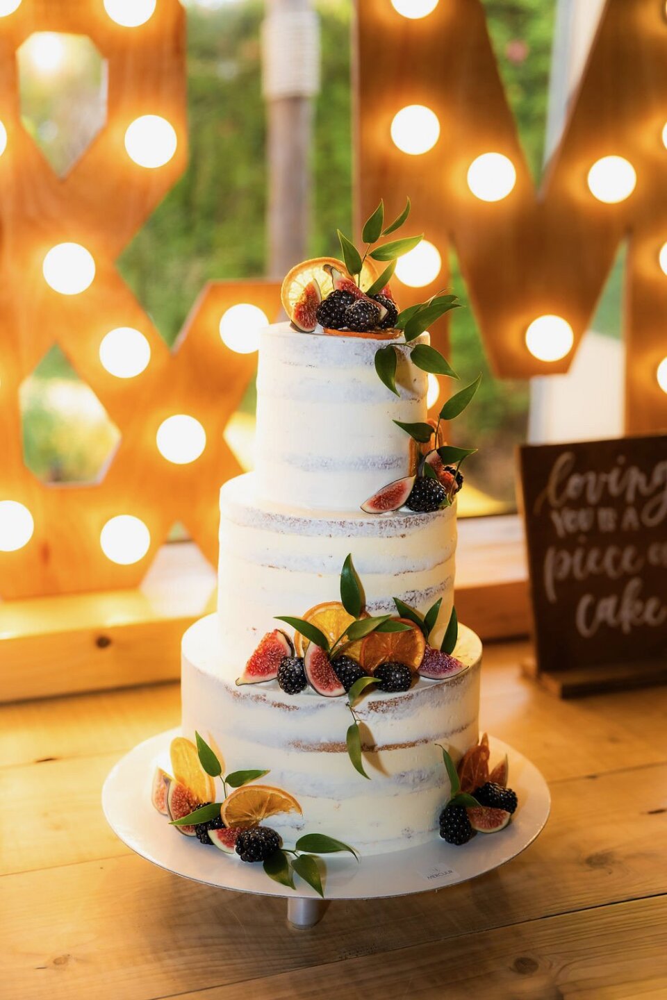 Bruidstaart van Mercuur Patisserie impressie 3