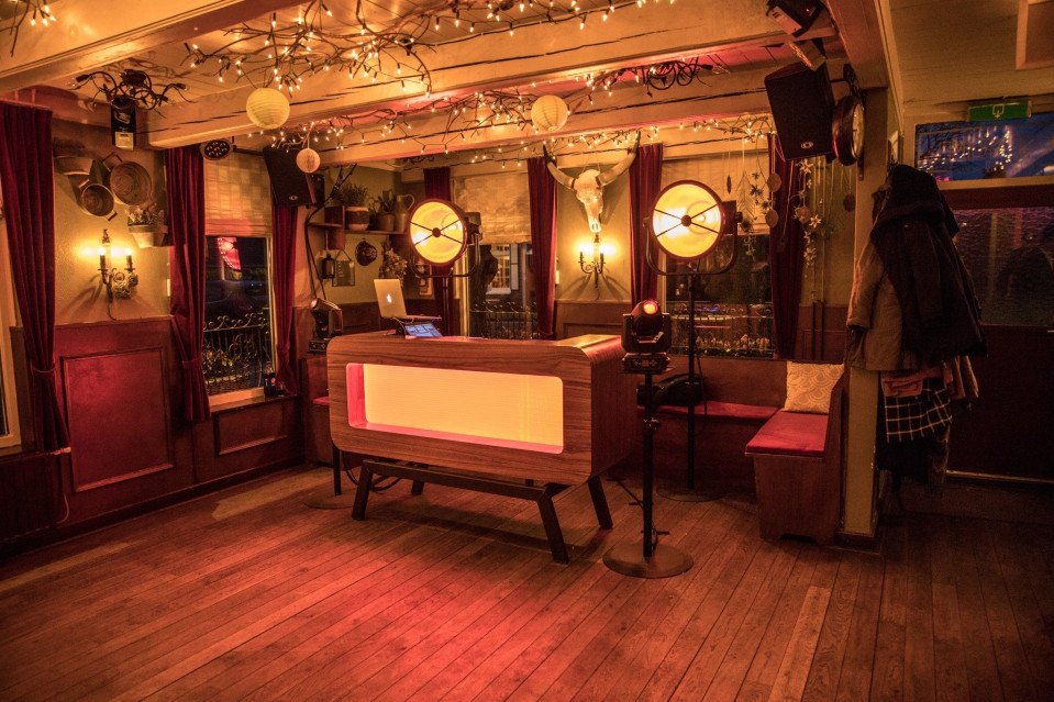 Muziek van Soundmasters details