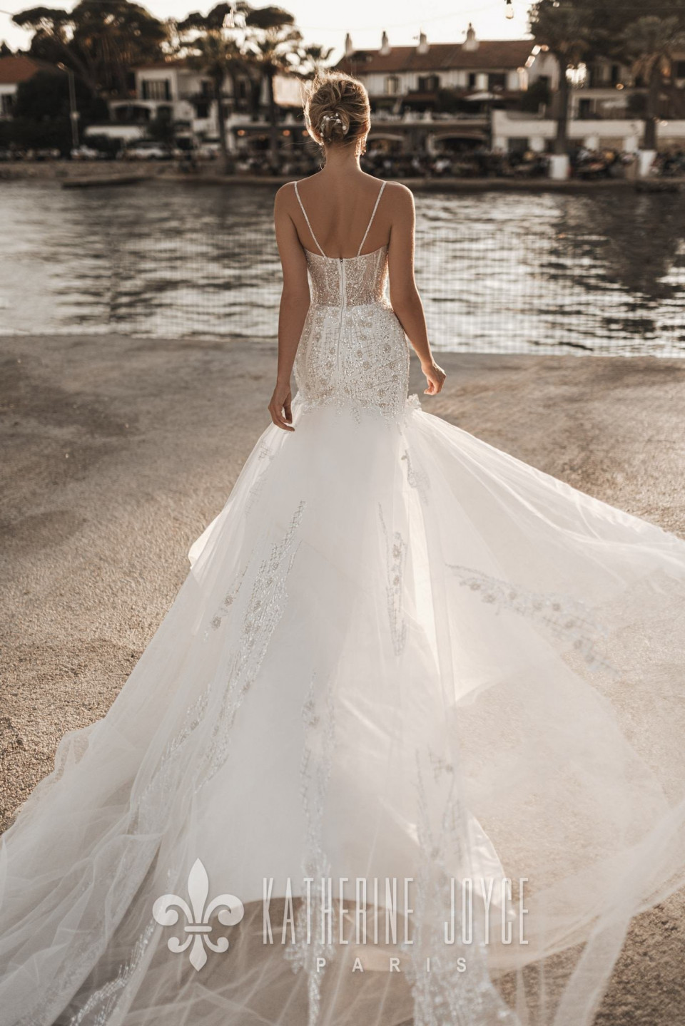 Trouwjurk passen bij Brautmode Claudia Klimm La Novia