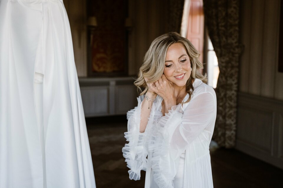 How Much Does a Wedding Dress Cost? A Realistic Budget Breakdown