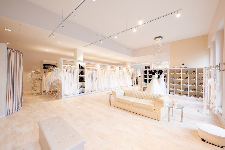 Trouwjurk van Wedding Lounge Brautmoden impressie 4