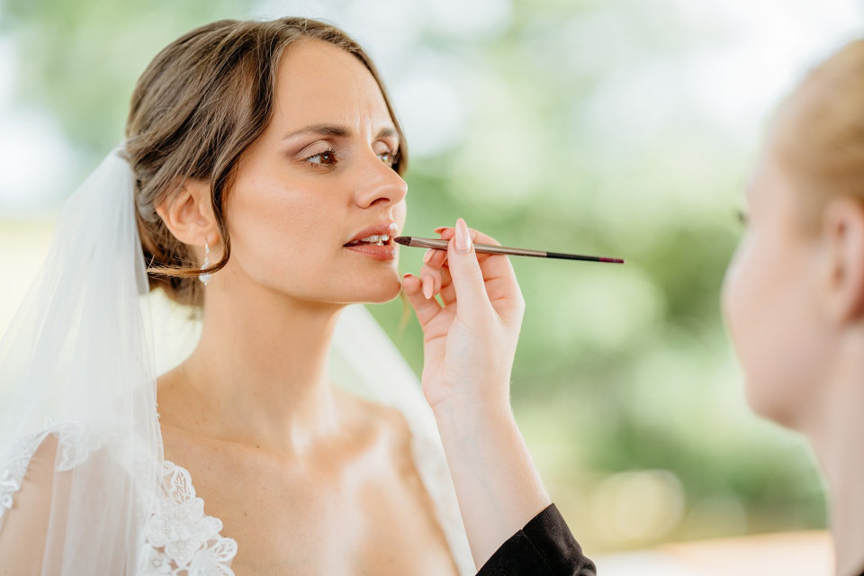 Bruidsmake-up door Blush Bruidsstyling impressie 2