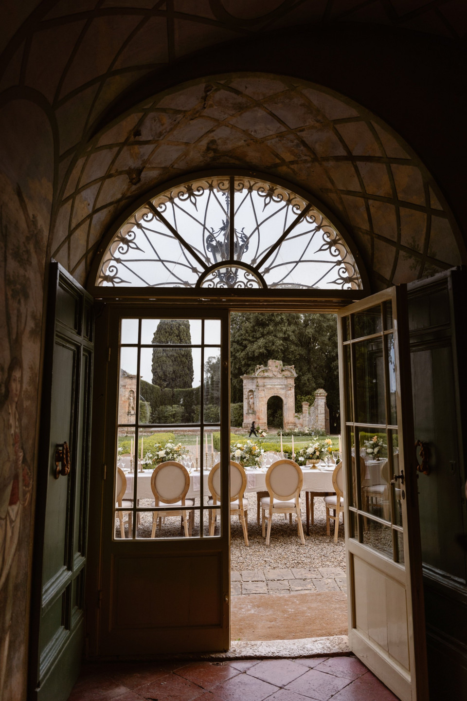 Wedding Venue Contract Red Flags: What to Watch For Before You Sign